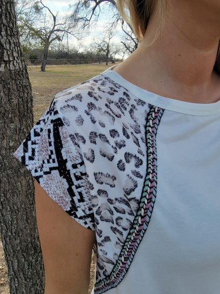 White Graphic Sleeve Short Sleeve Top